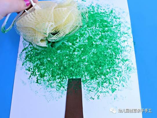 幼兒園親子手工之植樹節來啦,粘貼樹塗鴉樹等多種玩法,簡單有趣