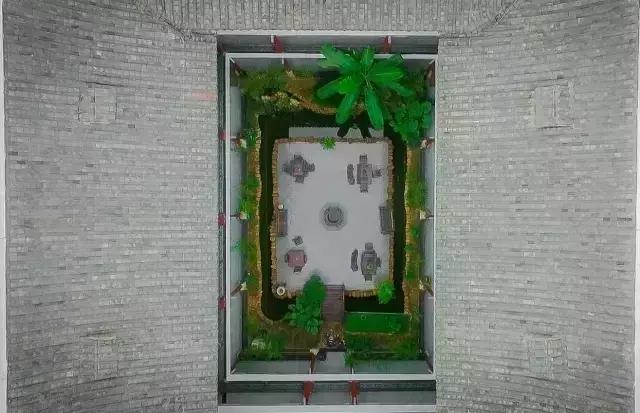 幸福就是:住著小院子,過著小日子