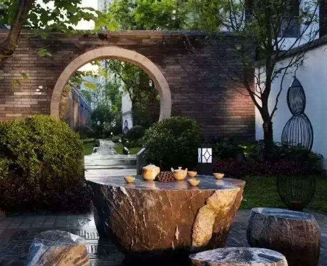 幸福就是:住著小院子,過著小日子