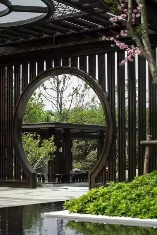 幸福就是:住著小院子,過著小日子