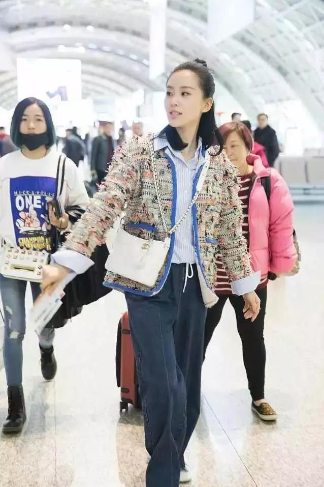 楊冪因一件條紋衫懟鄧超:撞衫不可怕,誰醜誰尷尬!