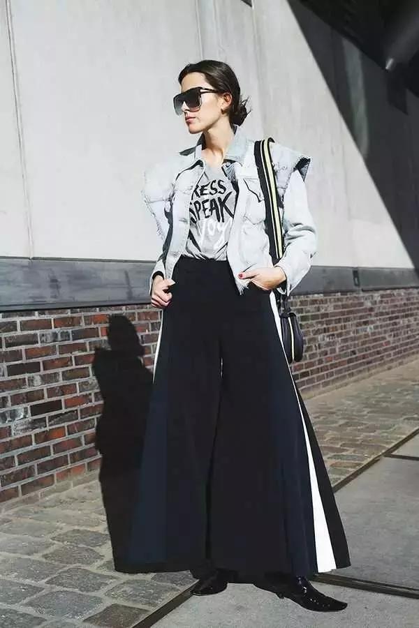 楊冪因一件條紋衫懟鄧超:撞衫不可怕,誰醜誰尷尬!