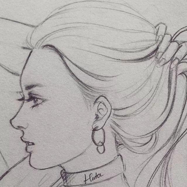 手绘插画丨素描美女,线条流畅了,怎麼画都好看