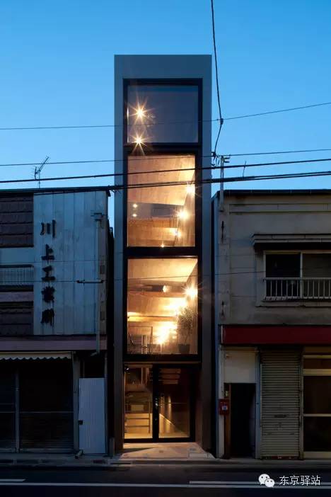 在日本，2.5米寬的房子也能變身宜居空間