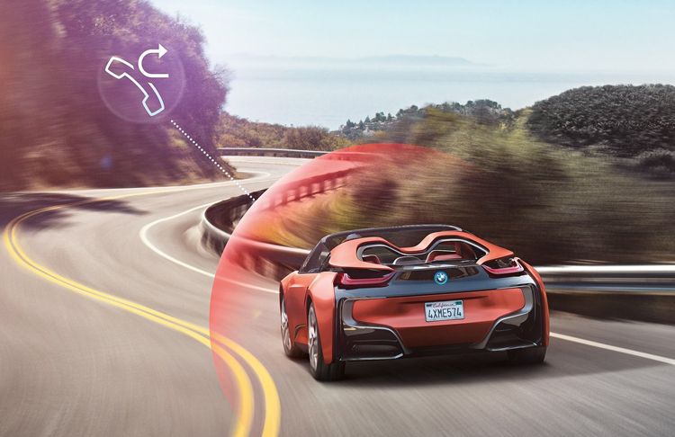 通通交給螢幕就對了!寶馬《BMW i Vision Future Interaction》&《i8 Mirrorless