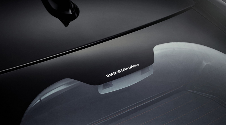通通交給螢幕就對了!寶馬《BMW i Vision Future Interaction》&《i8 Mirrorless