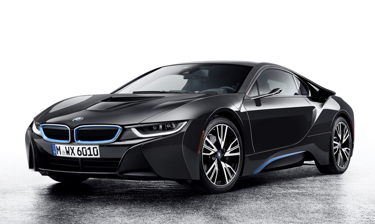 通通交給螢幕就對了!寶馬《BMW i Vision Future Interaction》&《i8 Mirrorless