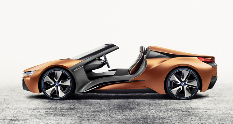 通通交給螢幕就對了！寶馬《BMW i Vision Future Interaction》&《i8 Mirrorless