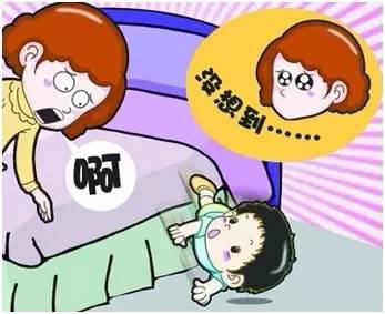 寶寶摔下床額頭腫起了一個小包,媽媽卻不在意。結果4天後竟然...