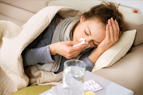 感冒前期先別吃藥！快感冒時做5件事解除病毒危機