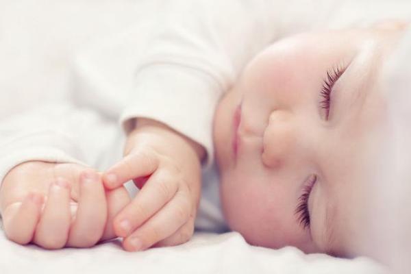 寶寶睡眠8個驚人事實！！！