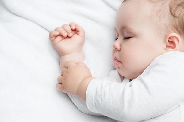 寶寶睡眠8個驚人事實！！！