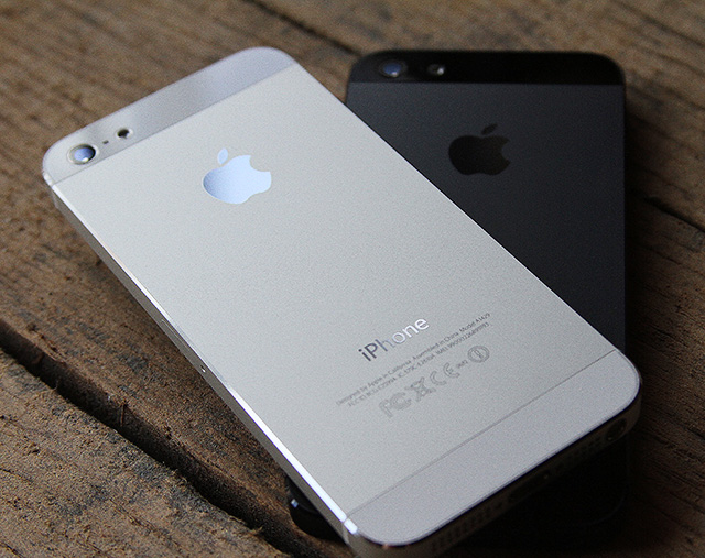 iphone5的外殼就使用了CNC銑床加工