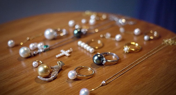 哪些款式的珍珠項鍊適合20歲左右的女孩子佩戴？