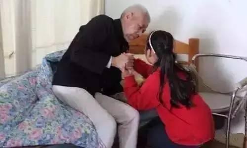 65歲以後,一個動作會令心腦血管崩潰,千萬別做!