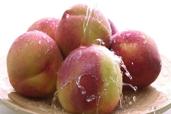美國公布「最髒水果蔬菜」排行榜，沒想到第一名竟然是「它」！天啊，98%的人幾乎天天吃！