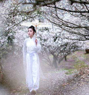 “關係再好,也要分寸;交情再深,也要距離”,說的真好