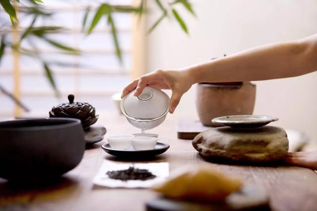 一盞清茶:不驚艷時光,只溫柔歲月