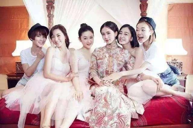 不怕伴娘團太美搶風頭? 陳妍希太過自信,baby卻顯露小心機!