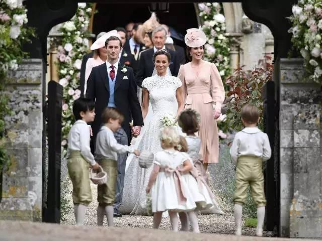 凱特王妃妹妹結婚了! 520“塞狗糧”還有誰比她更是行動派?