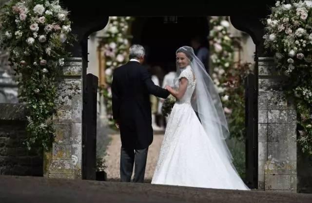 凱特王妃妹妹結婚了! 520“塞狗糧”還有誰比她更是行動派?