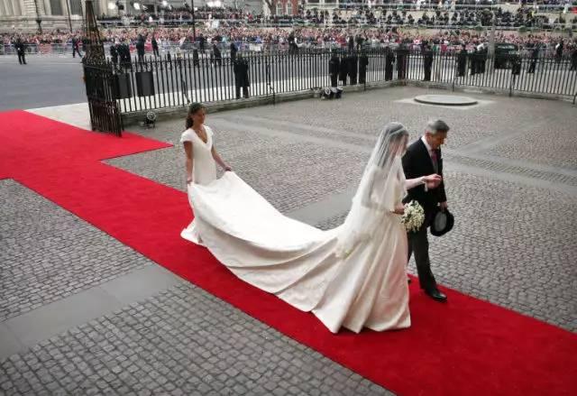 凱特王妃妹妹結婚了! 520“塞狗糧”還有誰比她更是行動派?