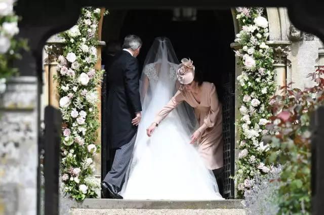 凱特王妃妹妹結婚了! 520“塞狗糧”還有誰比她更是行動派?