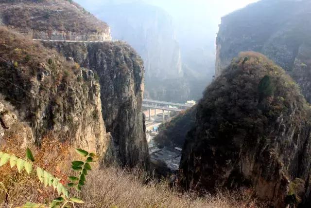 中國古人為啥能徒手修長城? 看完這條神奇天路,外國人明白了