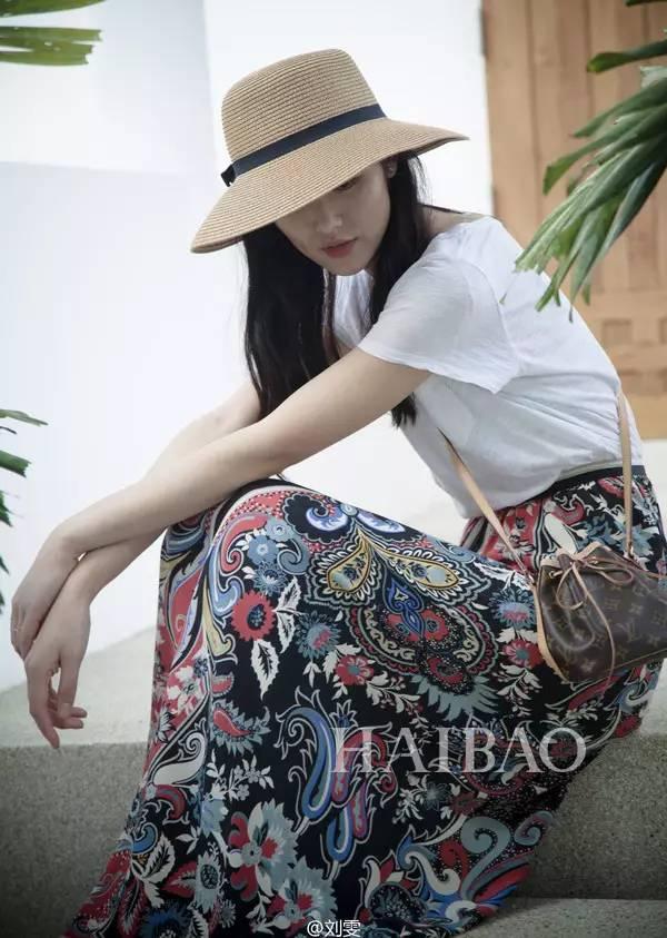 T卹+半裙這樣穿,清涼又顯瘦!