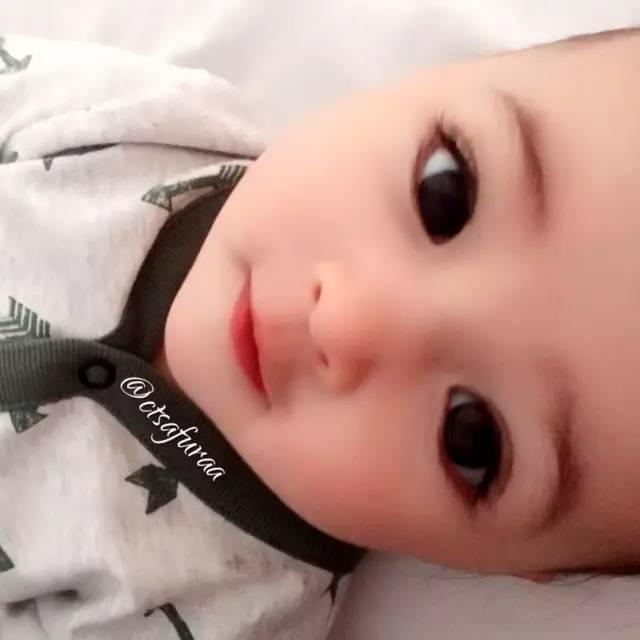 全球新晉最年輕美女,滿月傾城,半歲傾國!