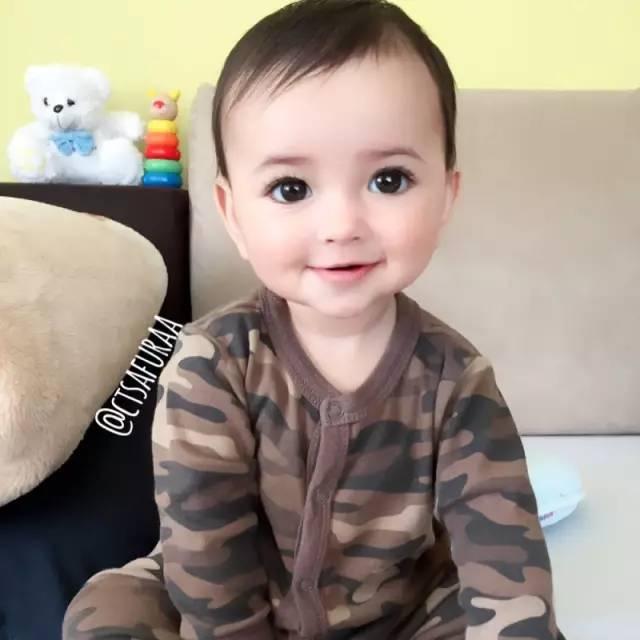全球新晉最年輕美女,滿月傾城,半歲傾國!