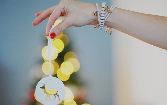 很多時候,不是不信任,只是因為太在乎,太害怕失去