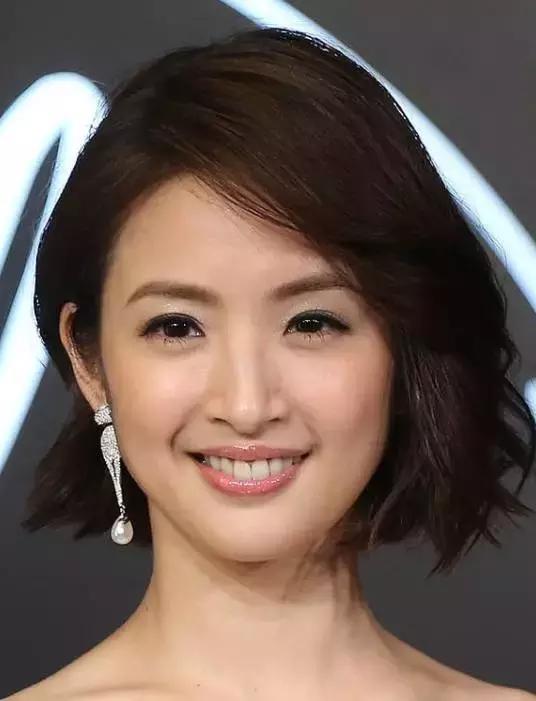 藏宋仲基藏唇峰！ 宋慧喬的嫩脣釉藏不住（美妝達人熱推這7支）