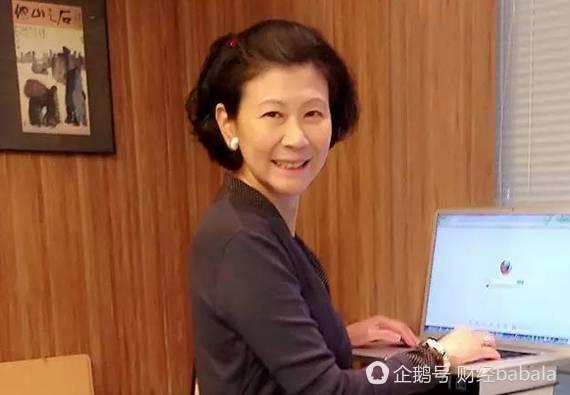 李嘉誠撤資背後:這位神秘紅顏知己,幫他重塑商業王國!