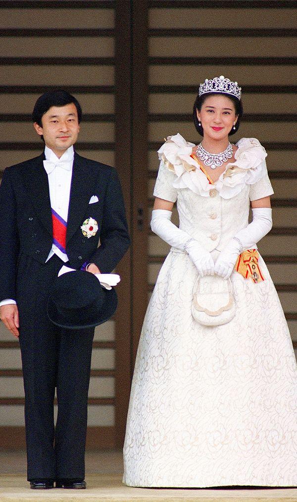 上下70年:史上最美麗的皇室婚紗集合