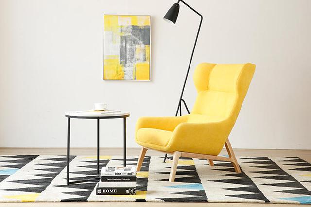 要想打造一個格調的休閒區，花樣繁多的單人沙發到底怎麼挑？