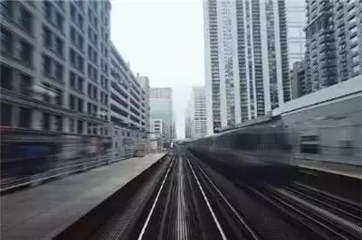 一個人愛不愛你，藏在這些小事裡