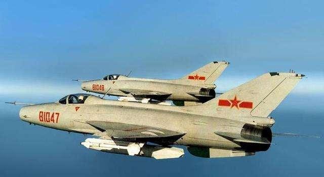 解放軍一夜間千架戰機神秘失踪? 內幕洩出國人都沸騰了!
