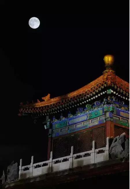 最美中秋,但願人長久,千里共嬋娟