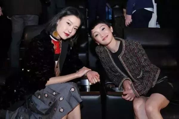 婚禮合影很重要! 不耍心機何來C位? 新娘們可別被自己合影醜哭!