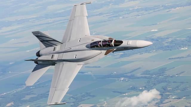 F-18要變身隱形戰機,多面“夾擊”下的F-35這回慘了!