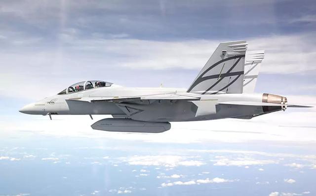 F-18要變身隱形戰機,多面“夾擊”下的F-35這回慘了!