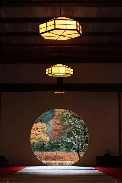 詩意中國月亮門,火遍全球