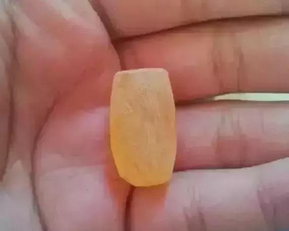 圖解蜜蠟手工雕PK機雕全過程,誰才是王者!