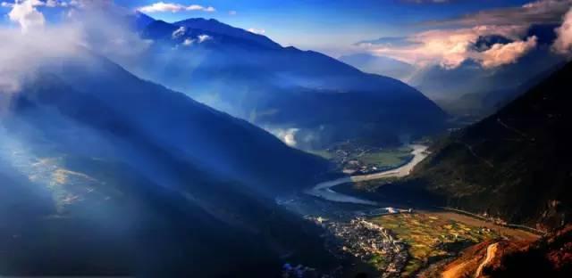 中國造價2000億的川藏鐵路首次曝光,沿途風景美到哭!