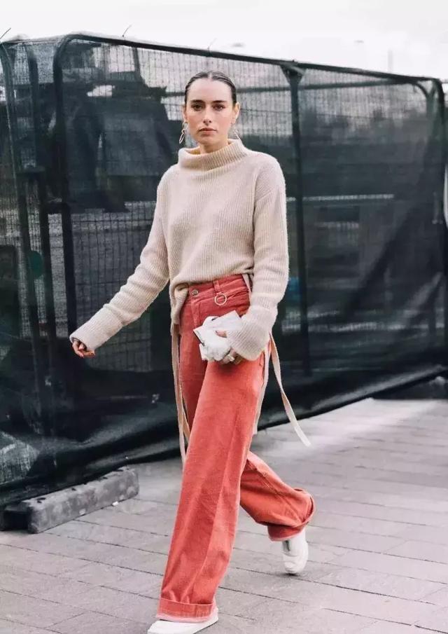 毛衣+褲子=最方便舒服的美!