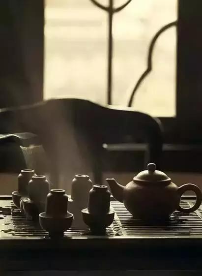 風裡,雨裡,一杯熱茶等你
