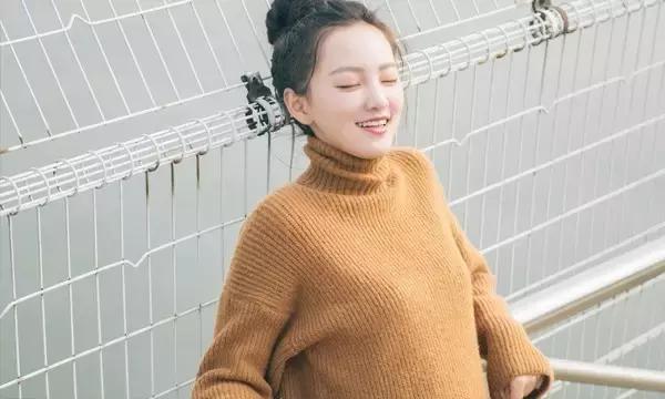 沒有人知道你的難,因為你笑起來那麼甜