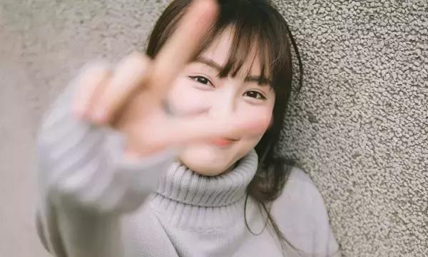 沒有人知道你的難,因為你笑起來那麼甜