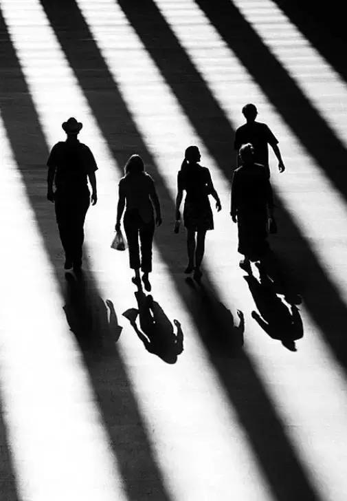 能賺錢不值得驕傲，會生活才值得稱道